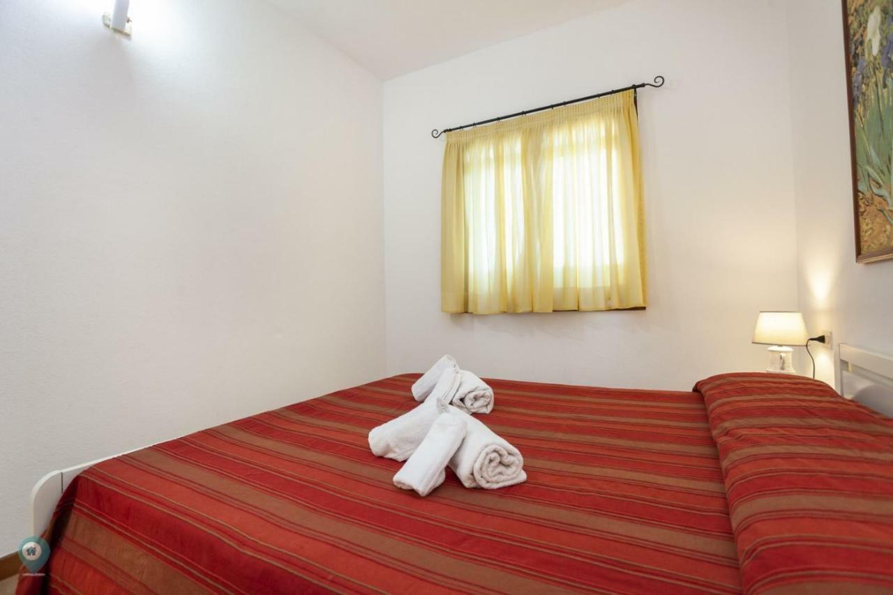 Appartement Villino Funtana Bilo à San Teodoro  Extérieur photo