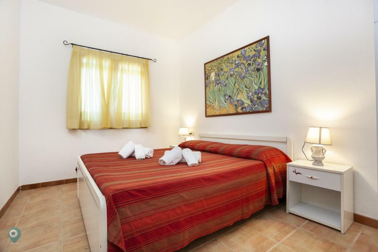 Appartement Villino Funtana Bilo à San Teodoro  Extérieur photo