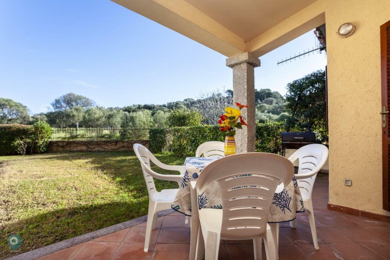 Appartement Villino Funtana Bilo à San Teodoro  Extérieur photo