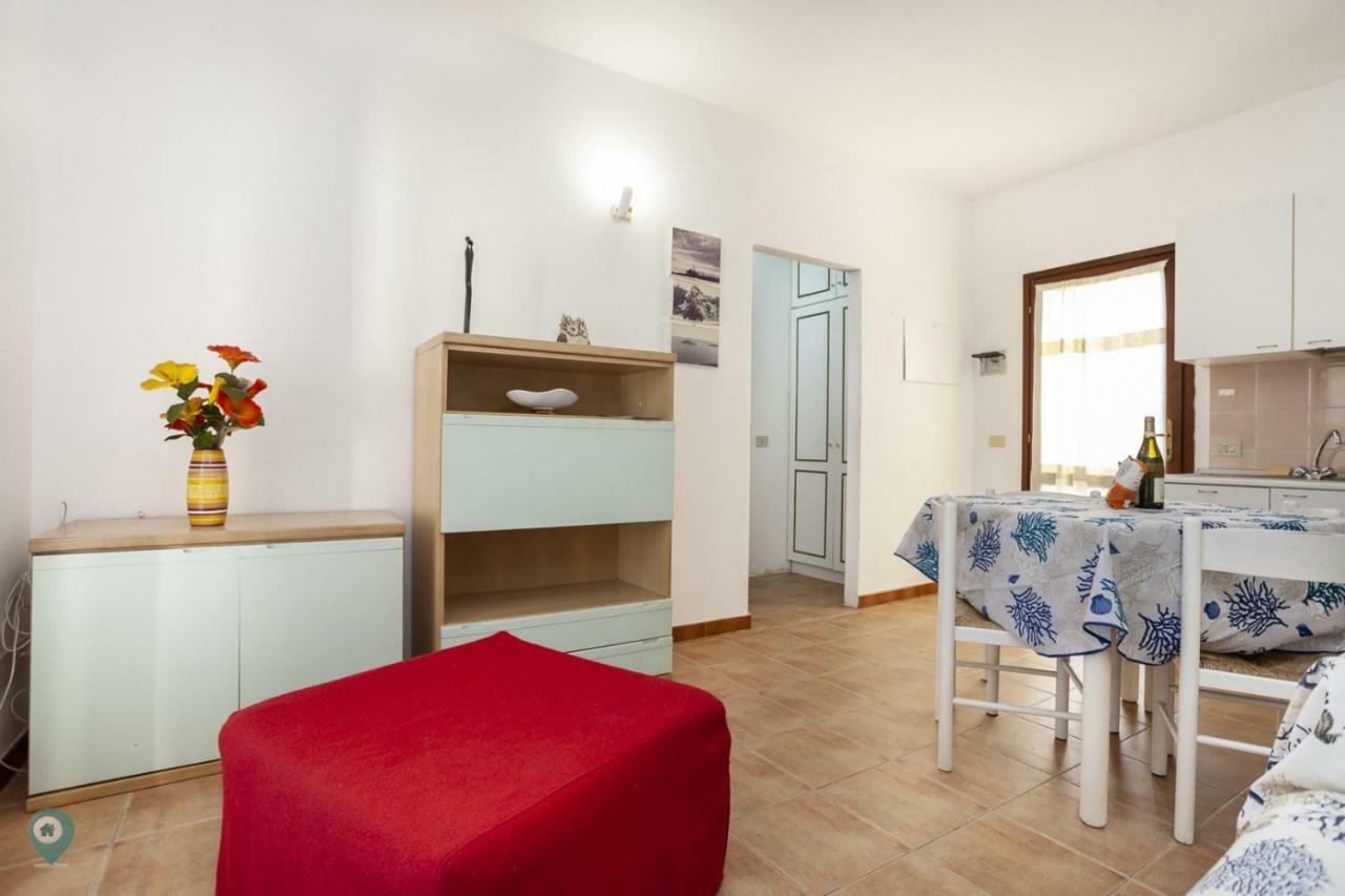 Appartement Villino Funtana Bilo à San Teodoro  Extérieur photo